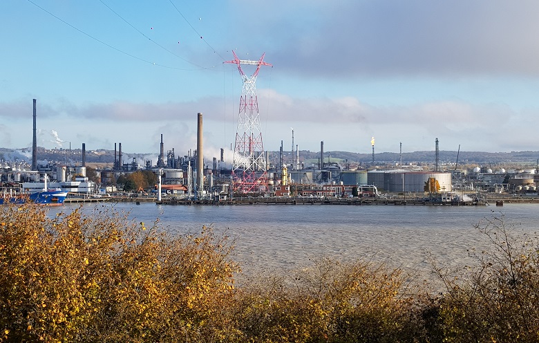 Raffinerie de Port-Jérôme-Gravenchon, Wikimedia, Gérard-travail personnel, CC BY-SA 4.0