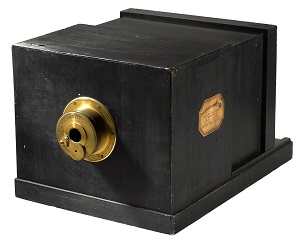 Appareil construit par Susse Frères en 1839 sur les instructions de Daguerre.
